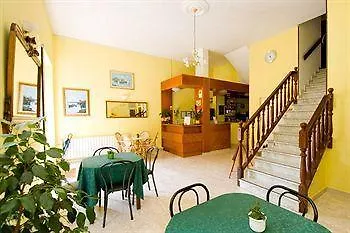 Hotel Derna Viareggio