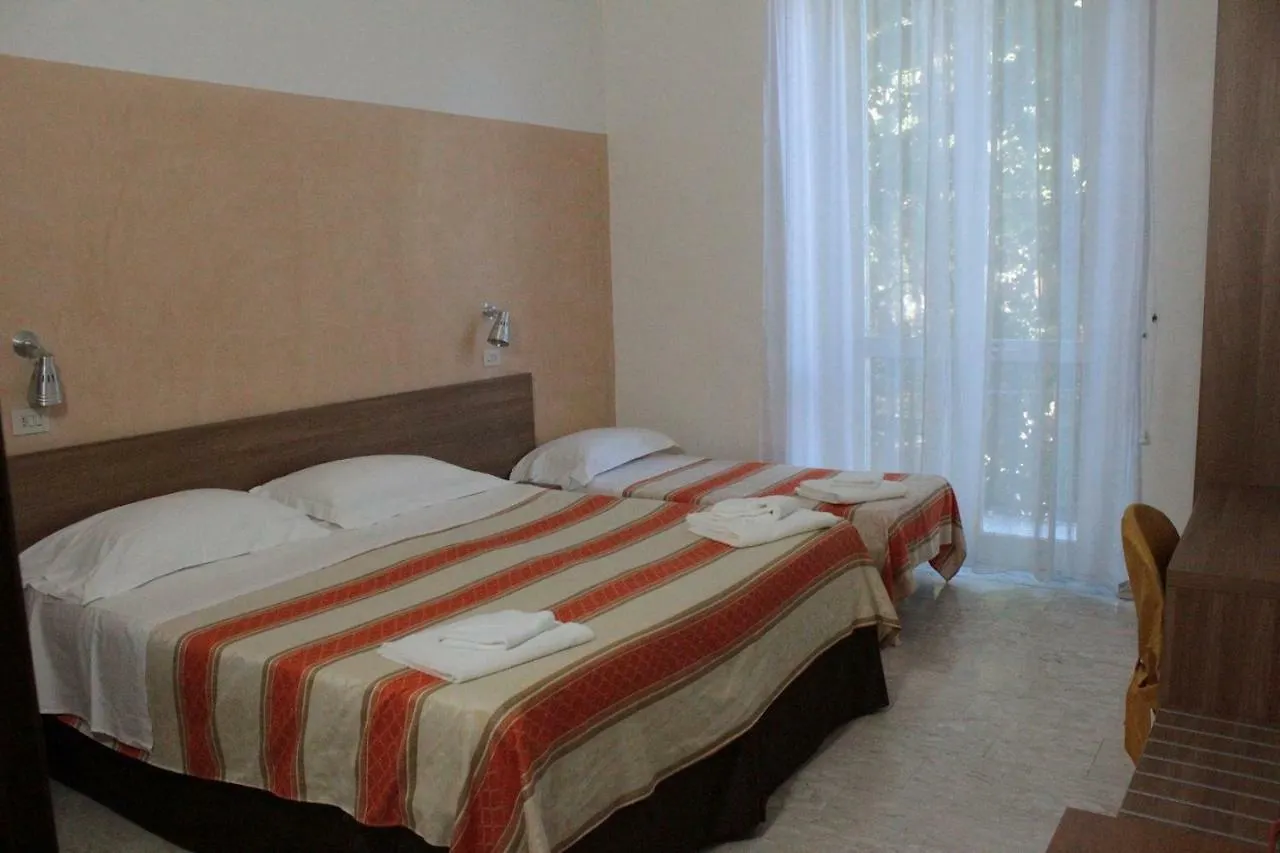 Hotel Derna Viareggio 3*,  Italy
