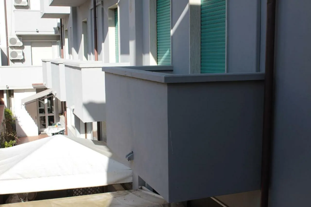 Hotel Derna Viareggio
